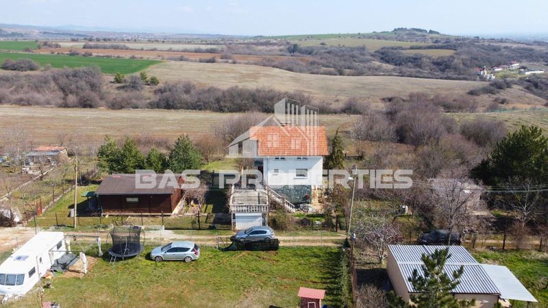 Къща в София, област-гр.Костинброд площ 210