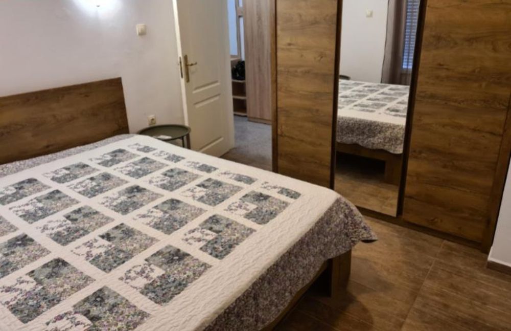 Трестаен обзаведен, нов, Пловдив,  център