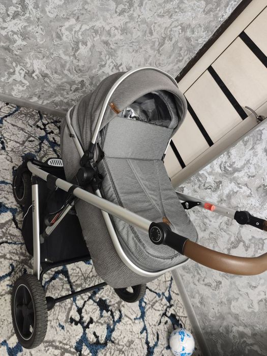 Каласка коляски сотилади