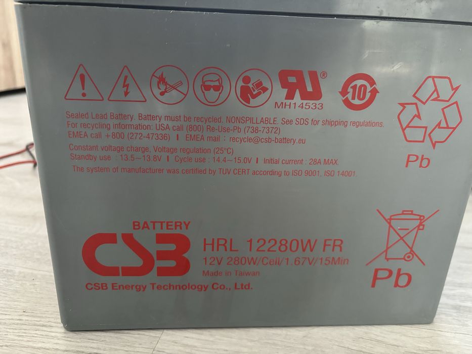 Se vind 4 acumulati gel CSB