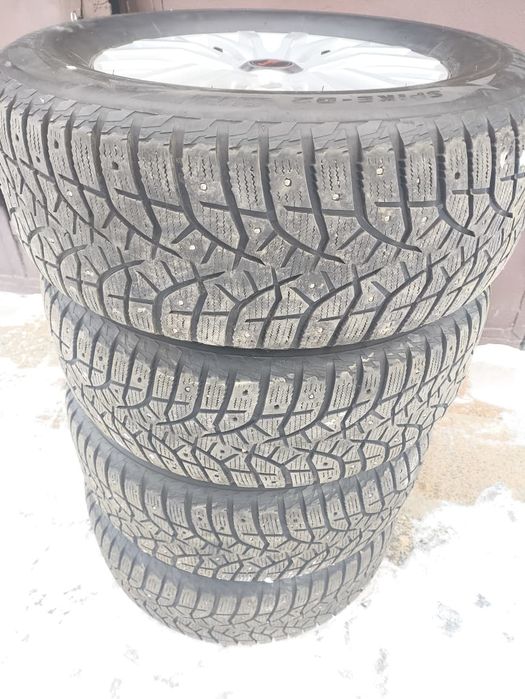 Продам зимние шины на дисках