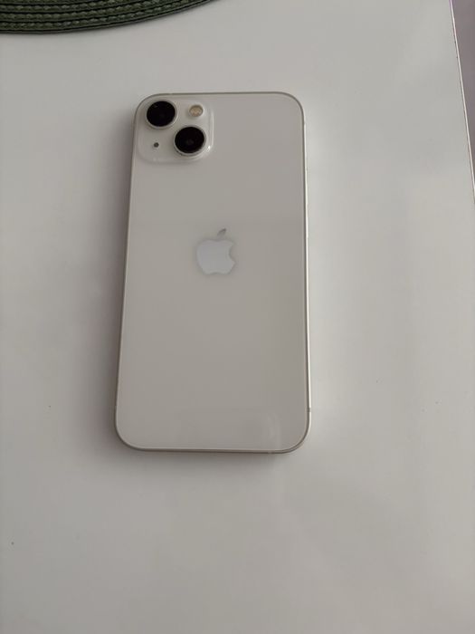 Телефон- I phone 13