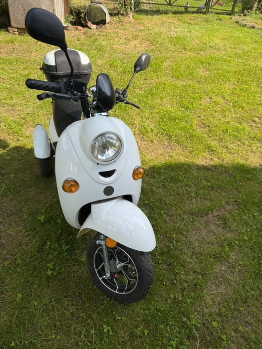 Triciclu electric