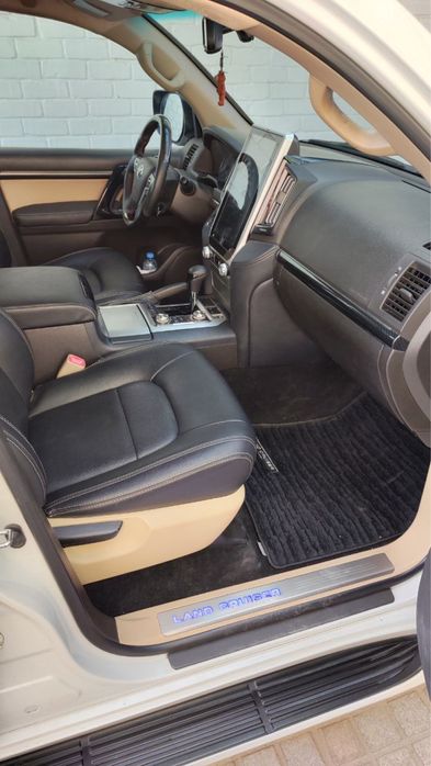 Land cruiser 200, 2008 yil zur sastayani