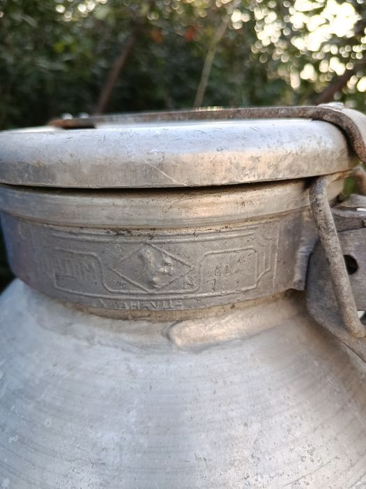 Алюминевый бедон