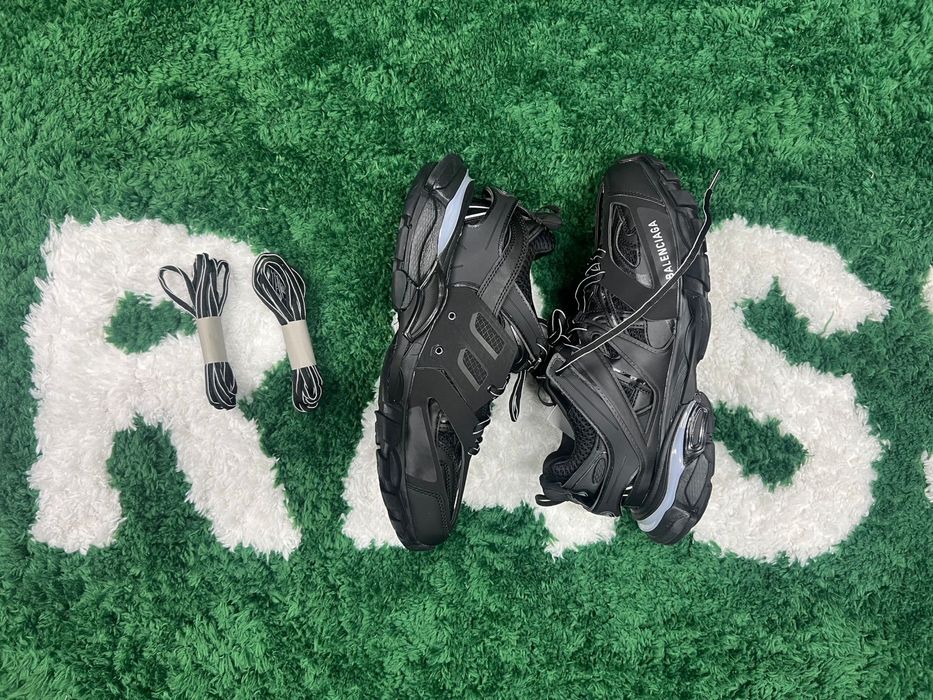 Balenciaga Track LED size 43 noi fara cutie