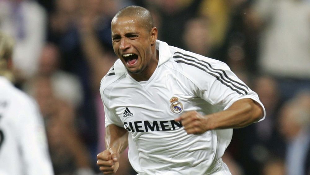 ROBERTO CARLOS! Мяч с подписью Роберто Карлоса