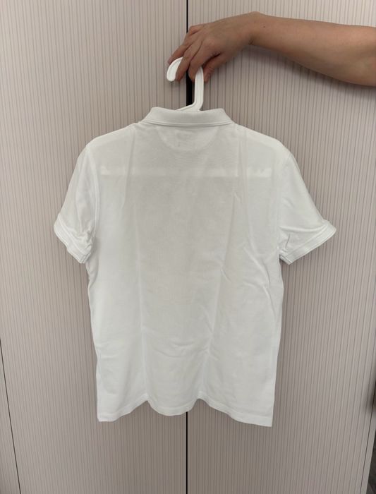 Срочно!продаются школьная одежда(рубашки)