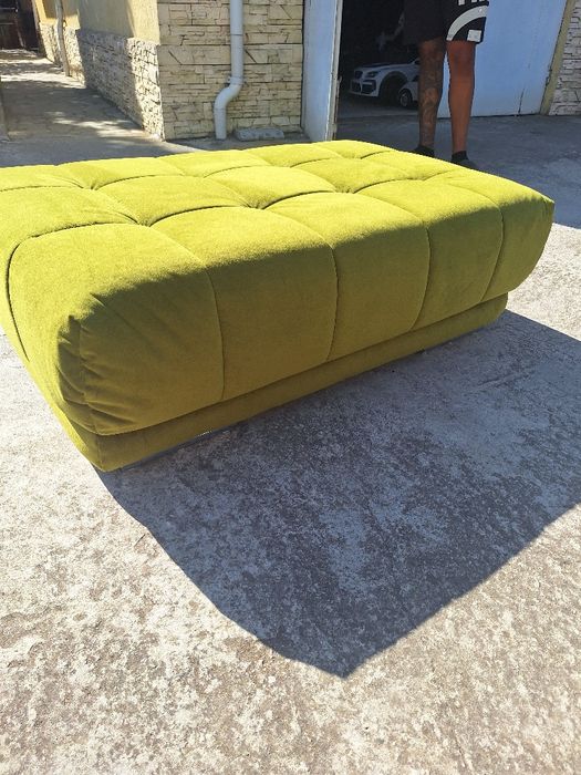 Чисто нова табуретка