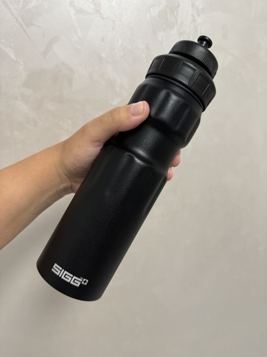 Спортивная бутылка 0,75 SIGG Швейцария