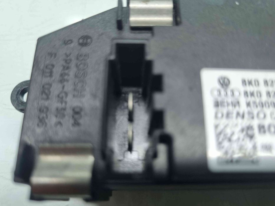 Releu  AUDI A4 (8K2, B8) [Fabr 2008-2015] 8K0820521B