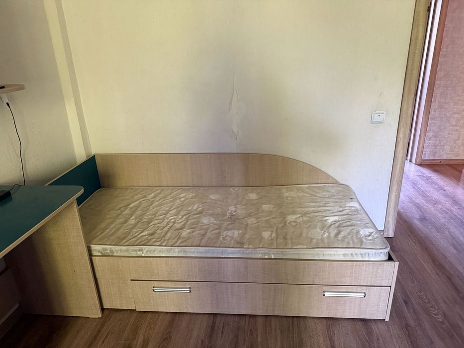 Детская кровать две штуки