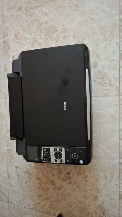 Продавам принтер Epson