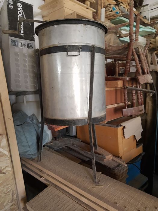 Продавам  трирамкова центрофуга