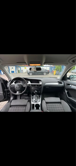 Vand Audi A4 B8 2011