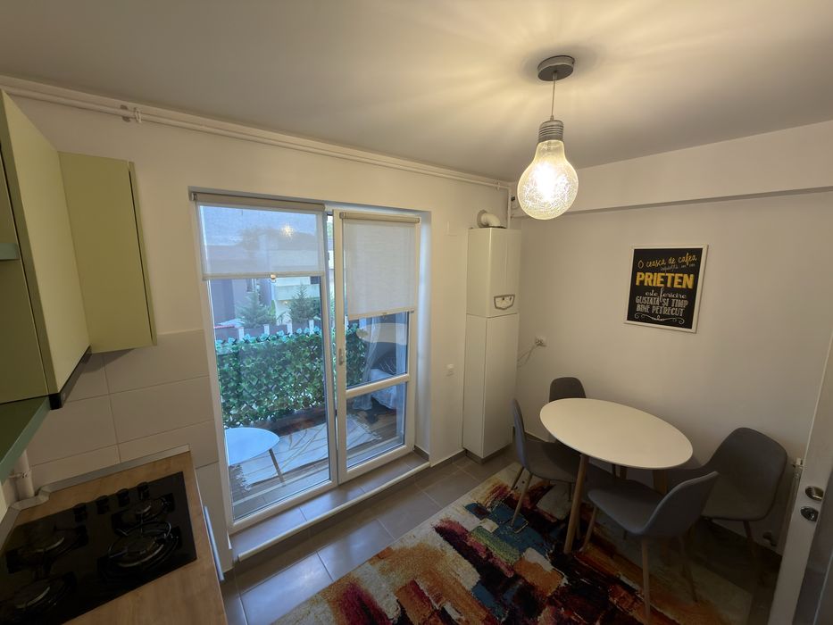 Inchiriere apartament deosebit 2 camere, cu parcare, direct proprietar