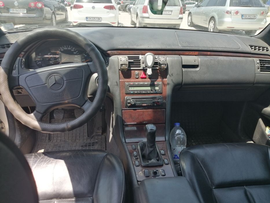 Мерцедес Е250/Mercedes 250-На части
