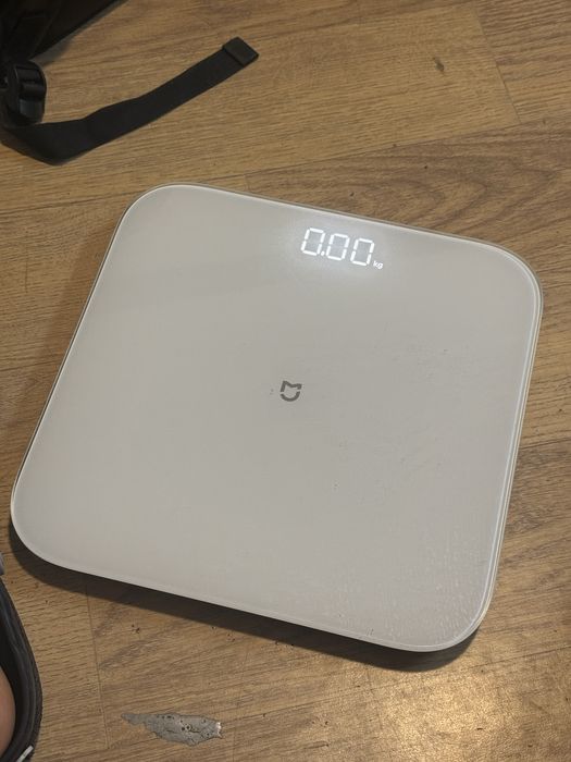 Весы наполные Xiaomi s200