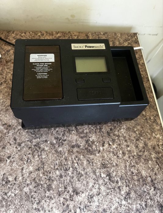 Vând Aparat de injectat tutun Powermatic III+