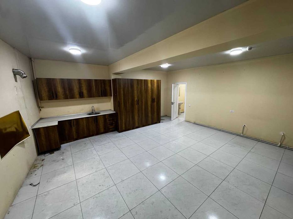 Мирабадский р-н ул.А.Фитрат рядом РУВД Мирабадского района 550 м²