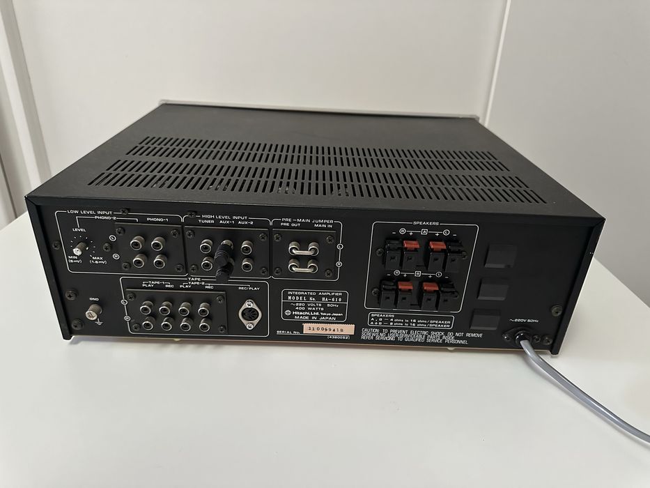 Hitachi HA 610  impecabil