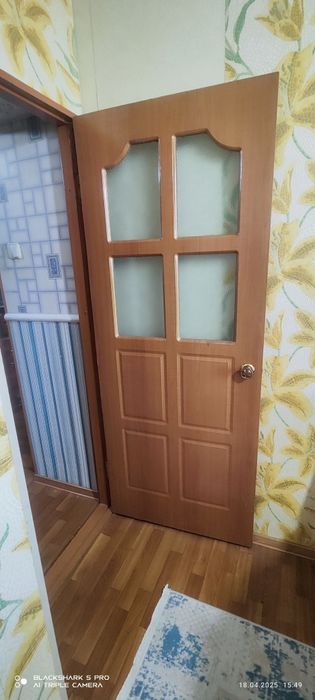 Двери меж.комнатные-б/у