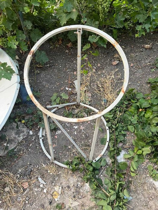 Продаётся большая спутниковая тарелка б/у