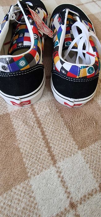 Vans 41 номер кецове