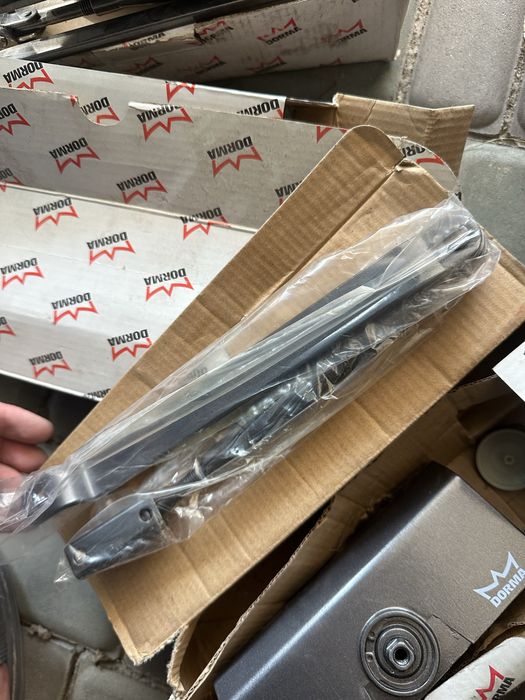 Дверной доводчик Dorma TS 77