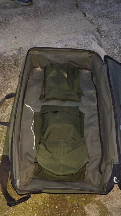 Голяма шаранджиска лодка за захранване