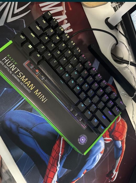 tastatura razer huntsman mini 60%
