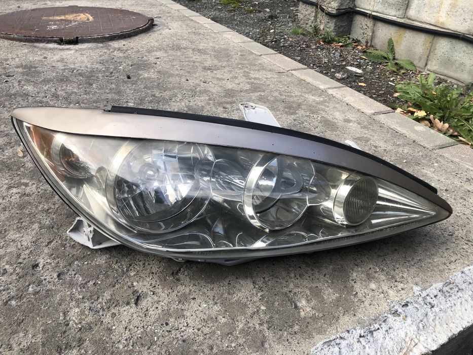 Фара правая камри 35