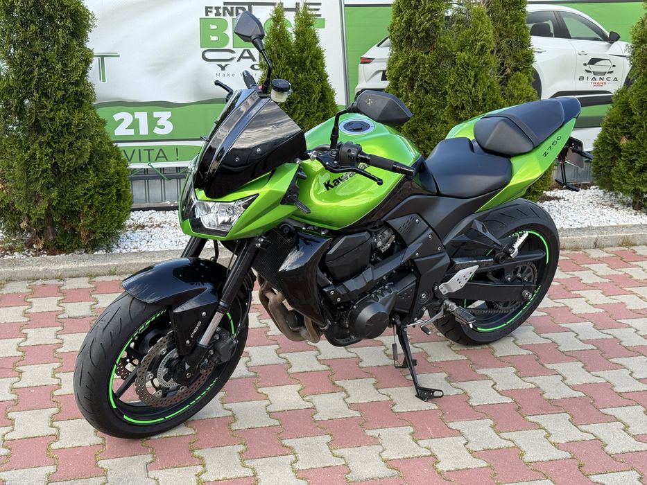 Kawasaki Z 750,Motocicleta este în stare bună,Kilometraj 19.500 km Performanţă 78 kW 106 CP