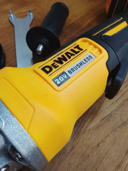 Flex DeWalt cu variator NOU
