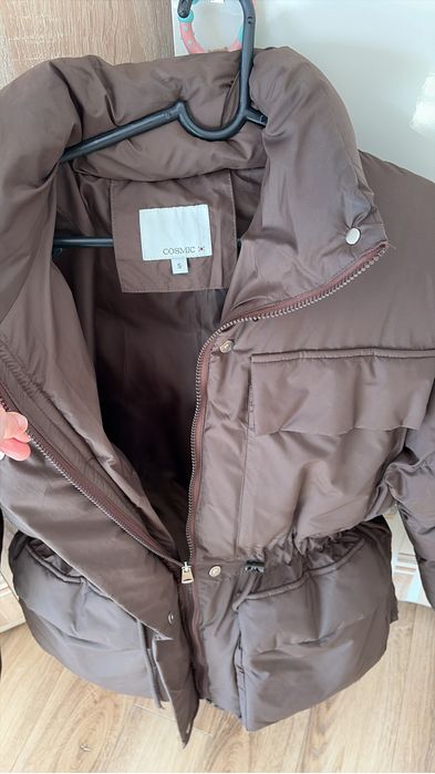 Продам зимнюю куртку 42-44
