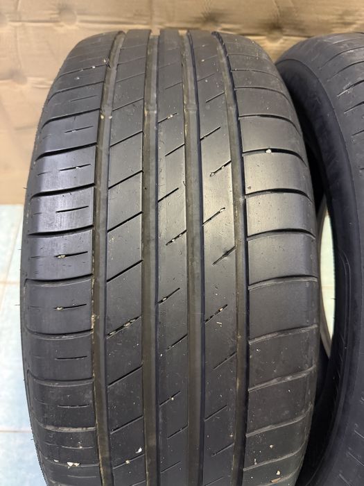 225/55/17 97W - 2 buc - vara Goodyear