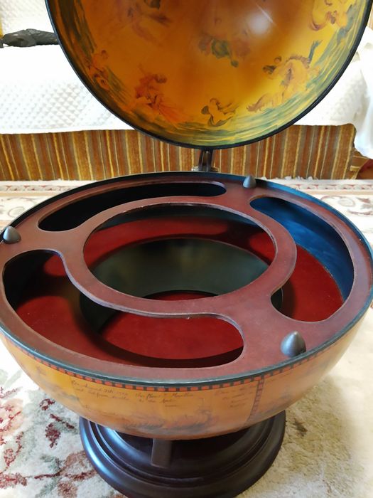 Бар-глобус уникален,нов.