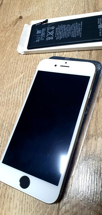 2 iphone 6 Ecran nou, baterie nouă  (Citește descriere) totul este 150