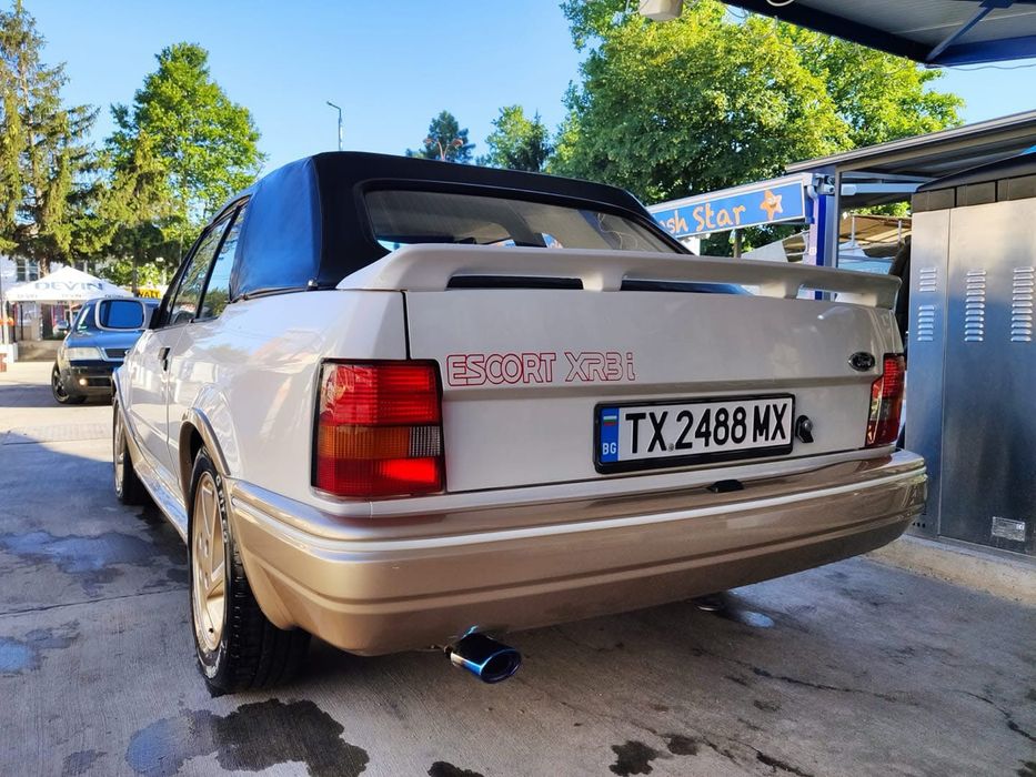 Ford escort 1.6 cabriolet 1988