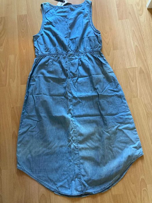 Чисто нова Waikiki дънкова рокля от много тънък деним