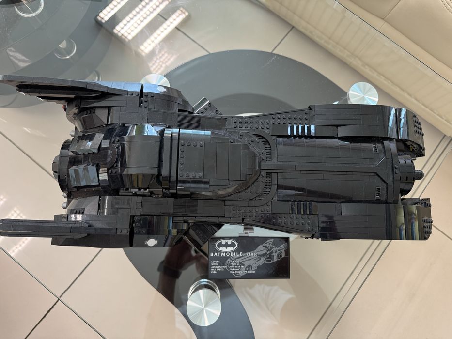 Lego Batman Batmobile 76139 retired rare
