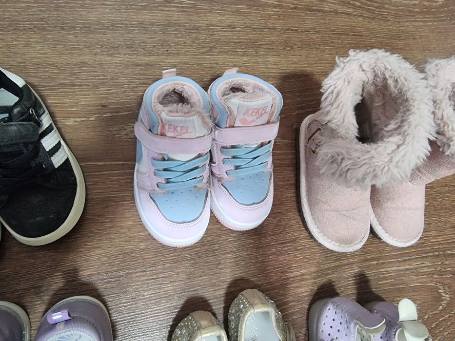 Цена за все Обув для девочек 22 размер Как новый Отличном состоянии Ту