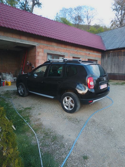 Vind Dacia Duster 4x4 dizel adusă recent din Italia