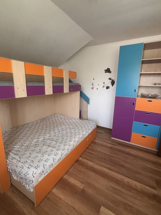 Inchiriez apartament