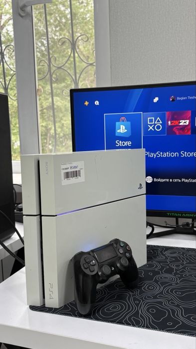 PlayStation 4 Fat 512 GB + 2 геймпада