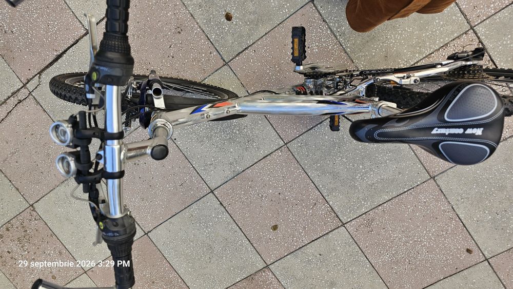 Bicicletă MTB Full Suspension 24", echipare Shimano - 450 lei