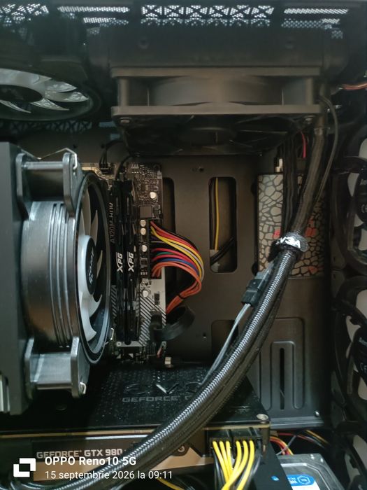 PC Ryzen 5 impecabil