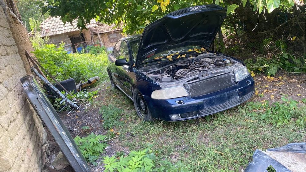 голф 3 1.8 климатик на части audi ауди 80 б3 и б4 A4 1.8t