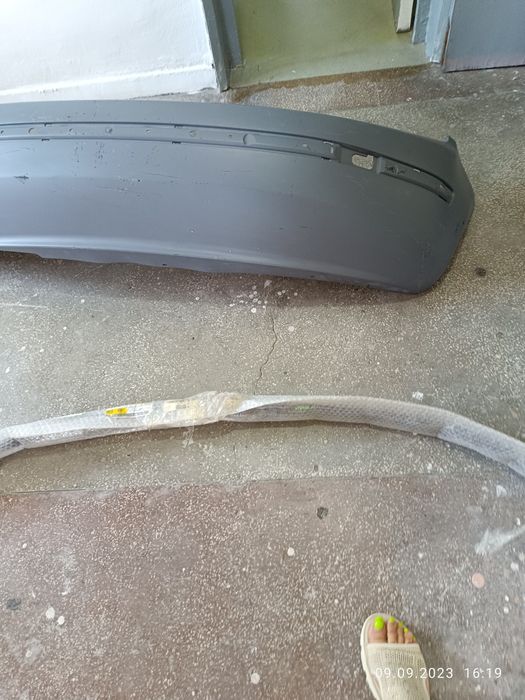 Vând bara spate noua Skoda Fabia 2003