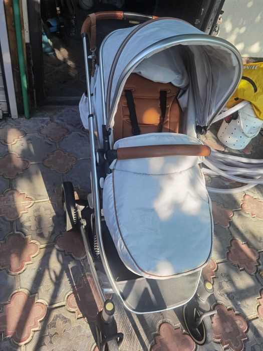 Бебешка количка kikka boo